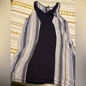 Woman’s maxi dress with pockets size 3xl tee shirt material